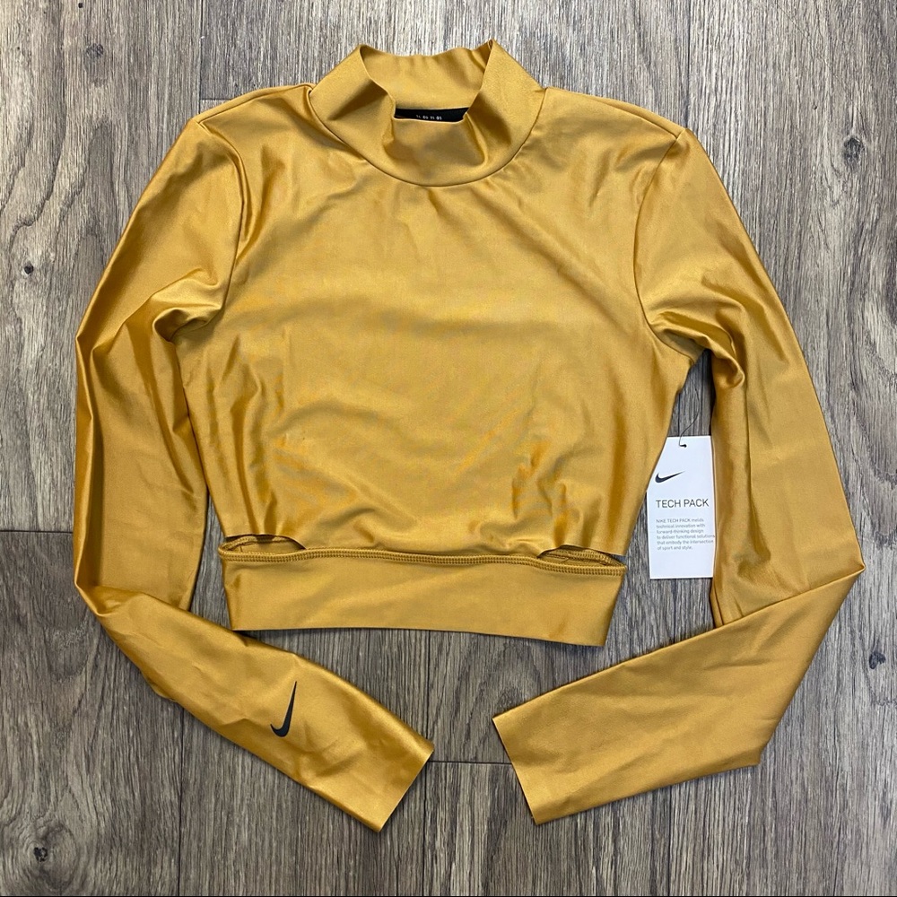 NIKE LONG SLEEVE TECH PACK CROP, SIZE XS